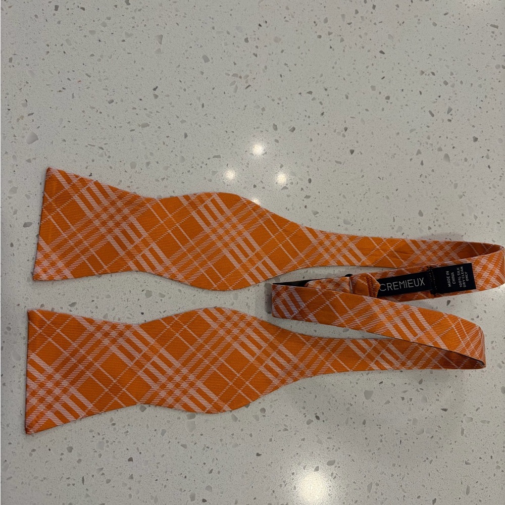 NWOT Cremieux Bow Tie Orange Silk